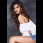 Nidhhi Agerwal Instagram - 💥 📸 @taras84 Styling @jenny_rei MUA @shaanmu Mumbai, Maharashtra