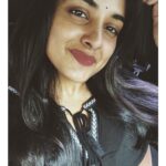 Nivetha Thomas Instagram -