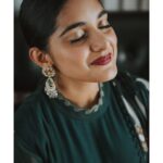 Nivetha Thomas Instagram - •Styling by @jukalker •Moss Green indian number by @ampmfashions •Earrings @akoyajewels •Makeup & hair @sadhnasingh1 •📸 @eshaangirri