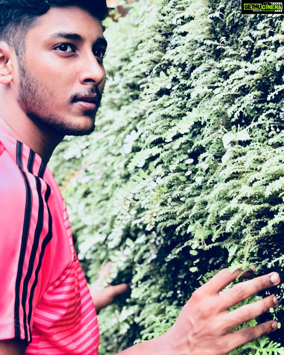 Nivetha Thomas Instagram - You see this 👆🏽This is a gem. He is the best thing that happened to my parents (after me) and the only one who can make me laugh and cringe at the same time! (Yes it takes a lot of something to make that happen). Brother, you are so good and your purpose in life is great! You’re about to find out :) Now, I feel very sad I’m not there with you on your birthday, so I’ll get you something bwiig this time sariya? 😋 Happy Birthday Ambi 😊 Daddy Amma and I love you so much! @nikhilthomas_07