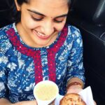 Nivetha Thomas Instagram - Little things go a long way! 😊 #acupofcoffee #thengabiscuit