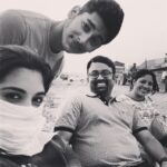 Nivetha Thomas Instagram – Undercover Agent Thomas and fly. Just kidding! 😄 Family visit to set be like…😊#telugufilm #shootlife #shootvisits #love #family