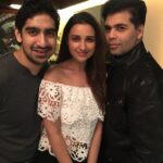Parineeti Chopra Instagram - Kjo continuing to pout even in a normal smiling picture!! Haha too sexy ;) @karanjohar #ayanmukherji