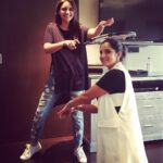 Parineeti Chopra Instagram - Not that she needs it, but I gave her my aashirwaad anyway!! Obviously with her own racquet !!! Haha what a dayyy!! @mirzasaniar @rohanshrestha