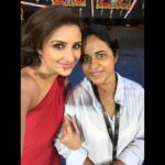 Parineeti Chopra Instagram - With this mad girl I love! @nitashagaurav #IIFABackstage