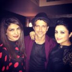Parineeti Chopra Instagram - With my sister and the birthday boy!! What a party!!! @priyankachopra #hrithiktoshan