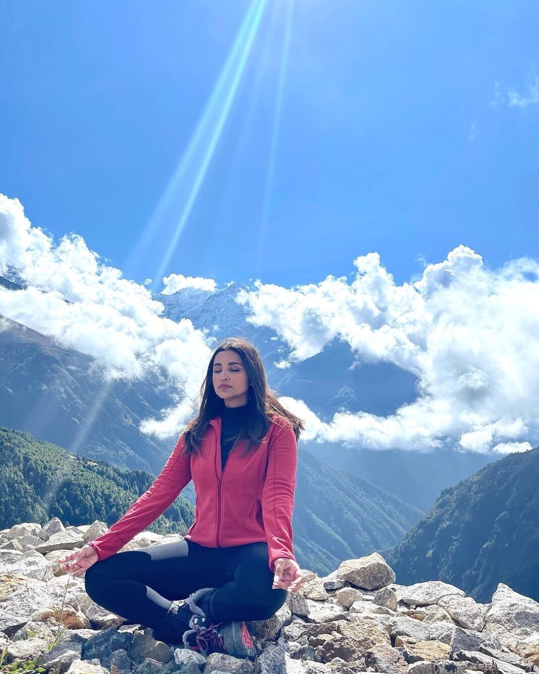 Parineeti Chopra Instagram - Daily meditation is my secret ✨🧘‍♀️💕 Nepal