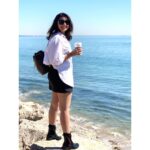 Parineeti Chopra Instagram – Boots and a shirt to the beach. “Anyone who has an objection to this, should speak up now or forever hold their peace”. 😅👔👢 Malibu, California