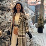 Parineeti Chopra Instagram – How long can you stretch christmas for?! Haha bye bye Munich. You were good. Cold, but good :) Now onto even colder climates! ☃️☃️☃️ Munich, Germany