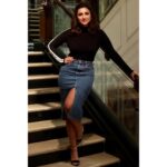 Parineeti Chopra Instagram - Travel स्वेटर ♟ आमची मुंबई