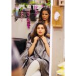 Parineeti Chopra Instagram – Changing hair colour peeeeeeps!🍫 Time to become the #GirlOnTheTrain ( and Kanta is really hassled about the state of my hair🤣) Juhu, Maharashtra, India