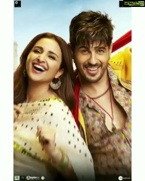 Parineeti Chopra Instagram - २ dilwale १ celebration Jabariya shaadi ka invitation! Save the date #JabariyaJodi trailer out in २ days. @sidmalhotra @ektaravikapoor @shobha9168 @RuchikaaKapoor @ShaaileshRSingh #PrashantSingh @balajimotionpictures @ZeeMusicCompany #JabariyaJodiOn2ndAug