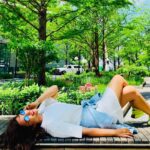 Parineeti Chopra Instagram - “Make hay (photos) while the sun shines!” 🌼🌈🕶 New York, New York