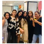 Parineeti Chopra Instagram - We made icecream at home! (And thats probably the only thing we can confess to doing on a public platform because what happens at girls night, stays at girls night! 🤣🤣) Thankss @_iiishmagish your home is BEAUTIFUL!! @priyankachopra @radhikamerchant @srishtibehlarya @tam2cul Worli Seaface