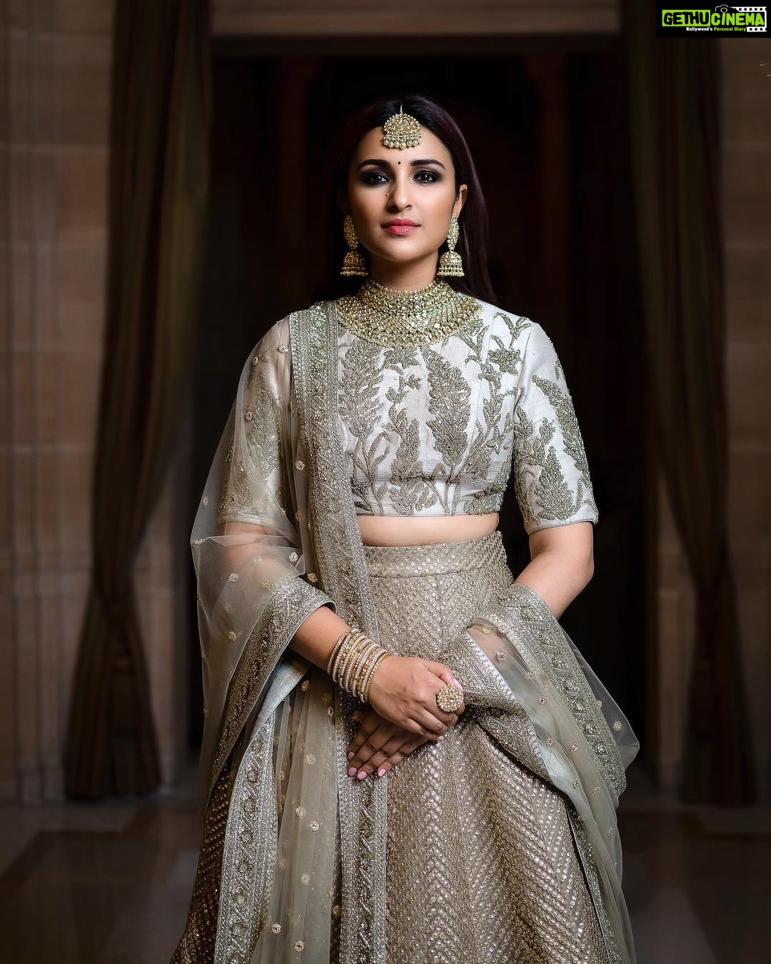 Parineeti Chopra - 0.9 Million Likes - Most Liked Instagram Photos