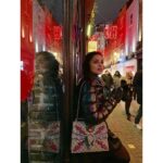 Parineeti Chopra Instagram – Soho ho ho! Christmas lights, freezing temps, and the smell of eggnog. 🔴 ⚫️ Soho, London