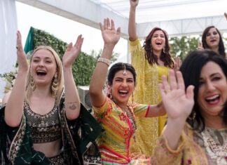 Parineeti Chopra Instagram - THE MEHNDI. The job of us bridesmaids was to make sure the bride was happy and comfortable at all times. But we didn’t have to worry about it - coz Nick promised to do it all his life. Welcome to the family Nick jiju!! Im so so happy that the Jonas and Chopra family are now united!!! 💛 Jodhpur