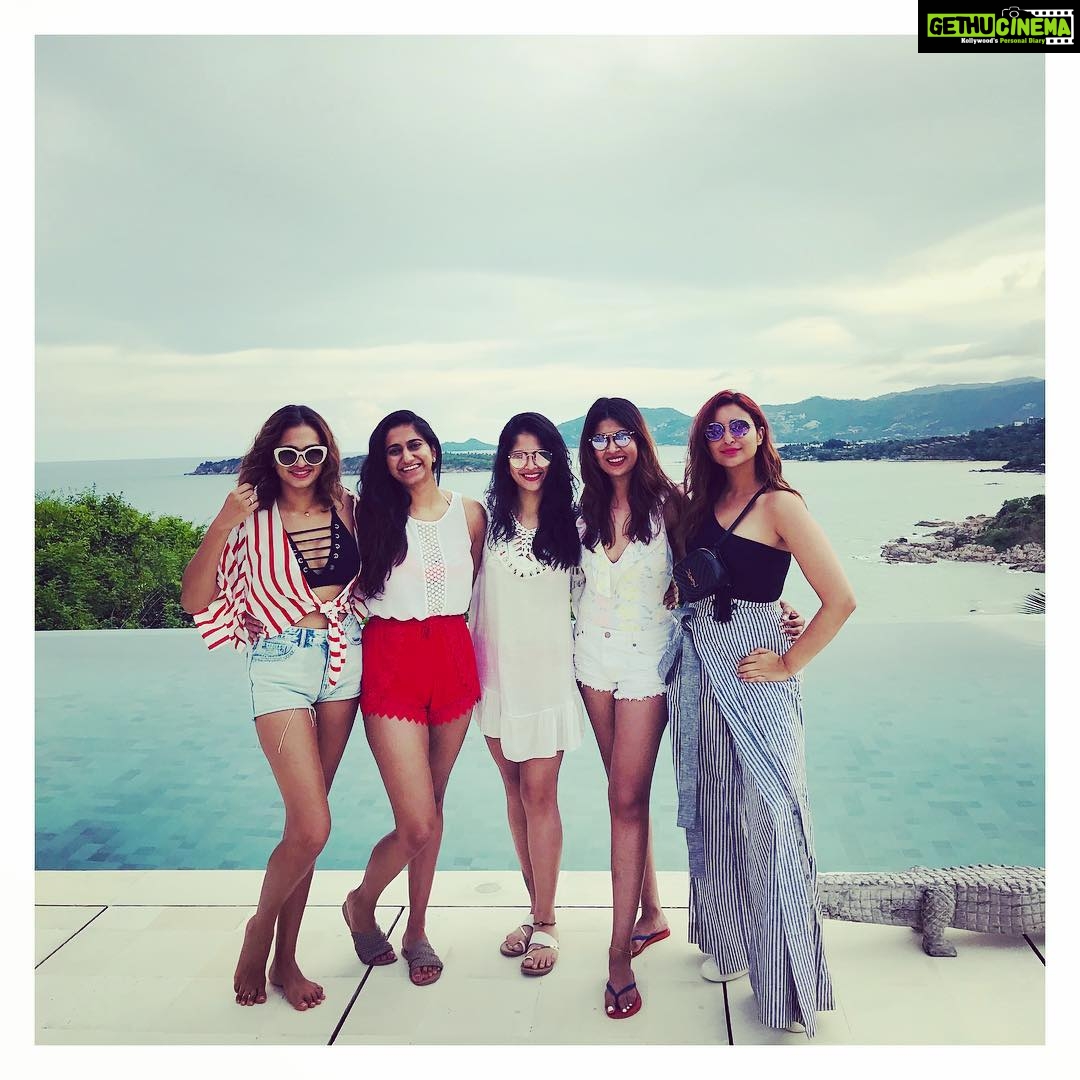 Parineeti Chopra Instagram - 𝘊𝘳𝘦𝘸 𝘮𝘰𝘳𝘦 𝘣𝘦𝘢𝘶𝘵𝘪𝘧𝘶𝘭 𝘵𝘩𝘢𝘯 𝘵𝘩𝘦 𝘷𝘪𝘦𝘸 𝘣𝘦𝘩𝘪𝘯𝘥 👒 Koh Samui