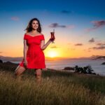 Parineeti Chopra Instagram – Cocktail 🍸 hour on the world famous One Tree Hill @HamiltonIsland @Queensland @Australia with the most stunning views at sunset! #thisisqueensland #seeaustralia