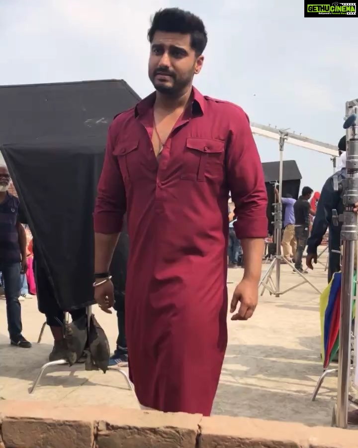 Parineeti Chopra Instagram - Falsely accused of not watching Sholay. Baba is trying to frame me. @arjunkapoor #NamasteEngland Patiala, India