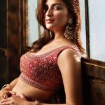 Parineeti Chopra Instagram – I loveee wearing Indian clothes! ❤️ #CoverGirl Mumbai, Maharashtra