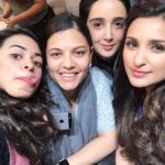 Parineeti Chopra Instagram - MINE!! 🌸 #NamasteEngland #GirlPower @sanjanabatra @artinayar @hot.hair.balloon Amritsar, Punjab