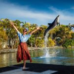 Parineeti Chopra Instagram - Ive found my happy place!! DOLPHINSSSSS jumping all around me!! Couldnt believe what I was seeing. Couldnt control my emotions!! 🐬🐬🐬🐬🐬🐬🐬also so many other exciting rides 🎢 @seaworldaus @DestinationGoldCoast @Queensland #thisisqueensland @australia #SeeAustralia Sea World - Gold Coast, Australia