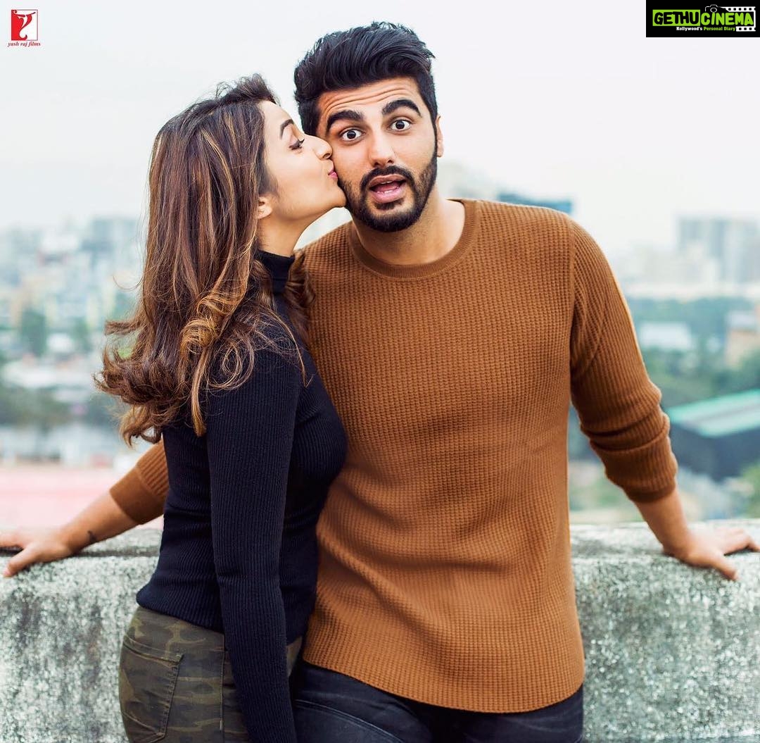 Parineeti Chopra Instagram - Sandeep aur Pinky Faraar!!! Sooo excited for this one! Back for some more intensity with my Parma!! ;) @arjunkapoor #DibakarBanerjee