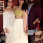Parineeti Chopra Instagram - Diwali with these two!!! Loveeee you Sanjuuu this was the best diwali party ever!!!! ❤️😍😘🎉#LadyLadyLady #DiwaliAtLady's #Delhi @sanjanabatra @divyakdsouza