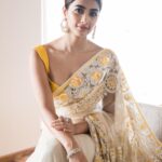 Pooja Hegde Instagram - All dressed up and FINALLY somewhere to go! ☺️ @manishmalhotra05 @anmoljewellers @kajol_mulani