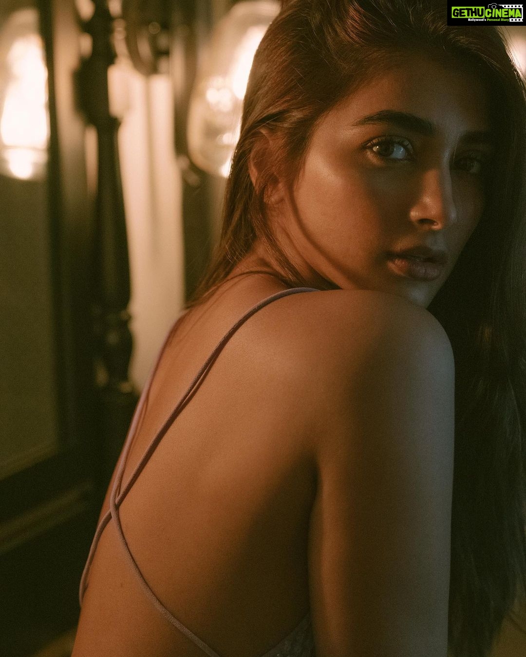 Actress Pooja Hegde Instagram Photos and Posts July 2021 - Gethu ...