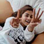 Pooja Hegde Instagram - 13 MILLION!!!! Aahhhh... Thank you my louuuuuvveeelies 🥰 sending all of you big squishy hugs 🤗 muahhhh
