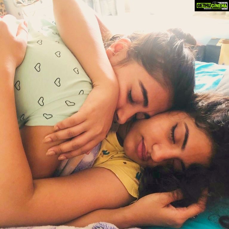 Pooja Hegde Instagram - Mornings like these is what I live for.. 🥰 @kottu99 #sisterlove #heavenonearth #loveiseverything #sundaydoneright