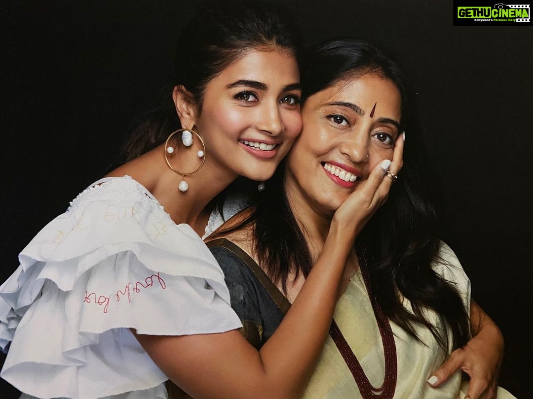 Pooja Hegde Instagram - My strength,inspiration and motivation.Happy Birthday SuperMom. You believe in @rishabhhegde and I even when we don’t believe in ourselves. I AM, because of you. Gonna make all your dreams come true.Promise ❤️ Love you ❤️ @latamhegde #igetitfrommymommy #thiswomanispuregold #birthdaygirl