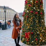 Pooja Hegde Instagram - My favourite time of the year 😍🎄 Vienna, Austria