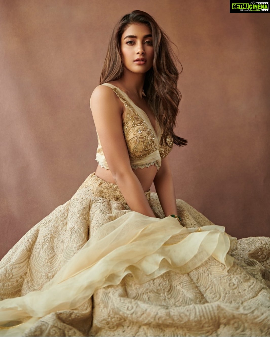 Pooja Hegde Instagram - Sittin’ pretty ☺️ @weddingvows.in