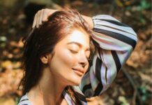 Pooja Hegde Instagram - My date with the sun ☀️☺️ #sunkissed #littlemisssunshine #spotlight