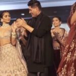 Pooja Hegde Instagram - Elegance, Drama and dance, this show had everything.. and as you can see, I had ALOT of fun...It was an honour to walk for you @manishmalhotra05 ❤️ Here’s to many more 🥂☺️