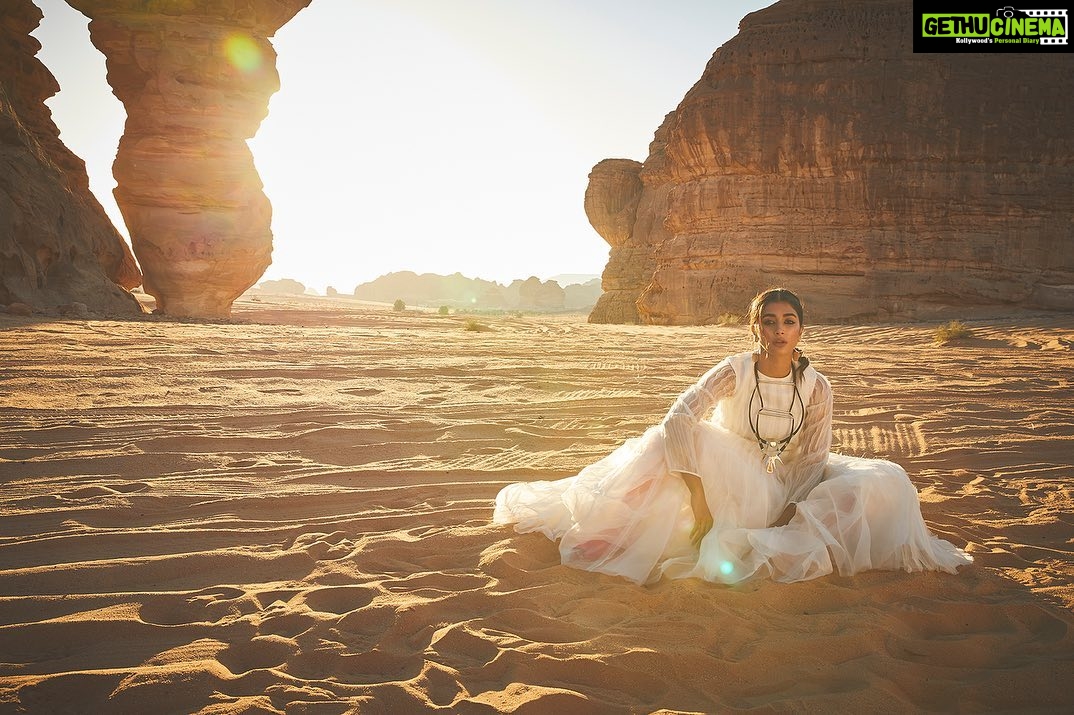 Pooja Hegde Instagram - “When you’re in the desert, you look into infinity... It makes you feel terribly small, and also in a strange way, quite big” 🐪 🐪 November cover for @travelandleisureindia Producer Aindrila Mitra (@aindrilamitra ) Photographer Rohan Shrestha (@rohanshrestha ) Assistant Photographers Sheldon Santos & Homyar Patel (@sheldon.santos & @homyarpatel ) Stylist Divyak D’Souza (@divyakdsouza ) Assistant Stylist Riddhi Vartak Hair Akgun Manisali (@akgunmanisali ) Makeup Savleen Manchanda (@savleenmanchanda ) Location AlUla, Saudi Arabia (@winterattantora , @experiencealula ) Video Producer Aditya Mehrotra (@aditya_mehrotra_ )
