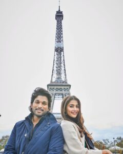Pooja Hegde Instagram - ..Because a song like #samajavaragamana deserves nothing less than the #eiffeltower... @alluarjunonline and I can’t wait for you’ll to see it 😃 #alavaikunthapurramuloo ❤️