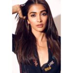 Pooja Hegde Instagram – LOVE BOLD 🖤