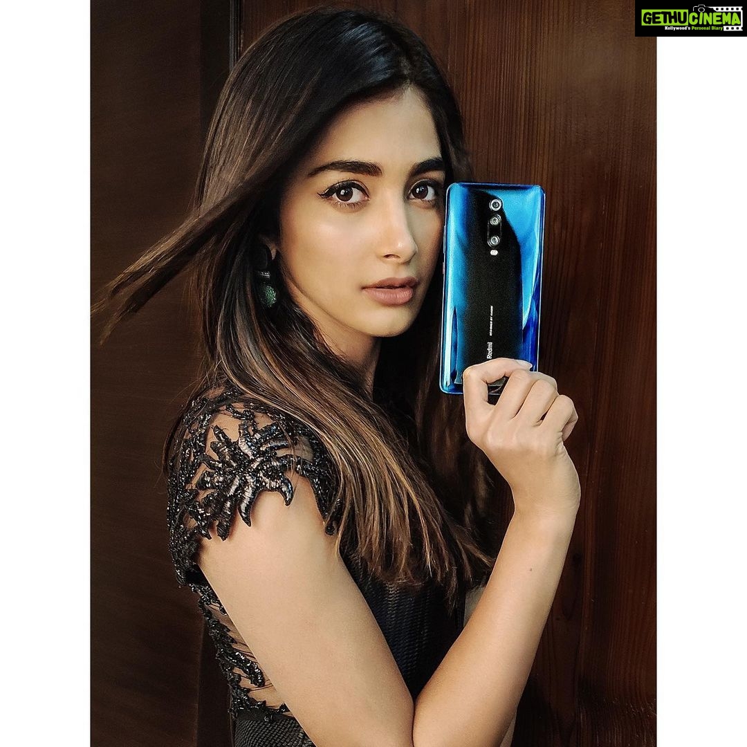 Pooja Hegde Instagram - I personally chose the Glacier Blue #RedmiK20Pro for this picture, it's captivating. The triple camera is mind-blowing. Took a few #48MP pictures and I couldn't believe a phone camera can be so good. #RedmiK20 series will be on sale on 22nd July on mi.com, @mihomein, and @flipkart. Stay tuned to @redmiindia for more. #outperformeveryday