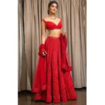 Pooja Hegde Instagram – “Lady in Red” ❤️❤️❤️ #Maharshi Sucess Meet in @shantanunikhil @diosajewels ❤️ @riakamat @kajol_mulani @suhasshinde1 @chinthuu_klicks