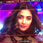 Pooja Hegde Instagram - Hair flips can be pretty challenging 😂 Here’s a behind the scenes of #everestanchuna for you’ll 😁#Maharshi #bts #trytrytryagain #notaseasyasitlooks