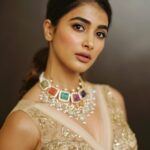 Pooja Hegde Instagram - Looking at you like....