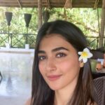 Pooja Hegde Instagram - Flower girl 🌼 #chillvibes