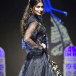 Pooja Hegde Instagram – 😏😏😏😏 #lakmefashionweek #rampready