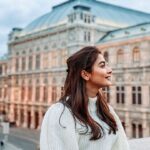 Pooja Hegde Instagram - Experiences over things… ALWAYS ♾ #wanderlust #travel #throwback Austria