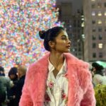Pooja Hegde Instagram - Lights.Magic.Christmas 🌲 Rockefeller Center