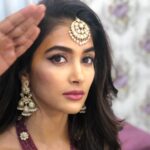 Pooja Hegde Instagram - Features so sharp,they could kill a man 😏😉😂 Behind the scenes ☺️ #Housefull4 #nofilterneeded